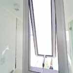 🚪💙¿Buscas una ventana de aluminio blanco para baño? Descubre nuestras opciones de calidad y estilo. ¡Renueva tu baño con estilo y funcionalidad!